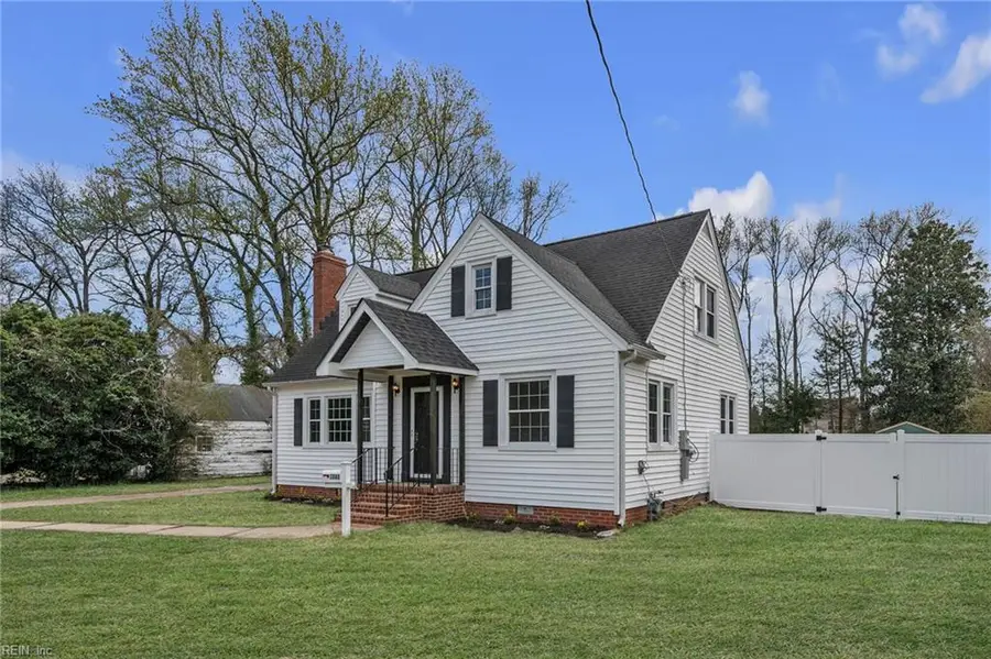 1263 W Queen Street, Hampton, VA 23669 - #3
