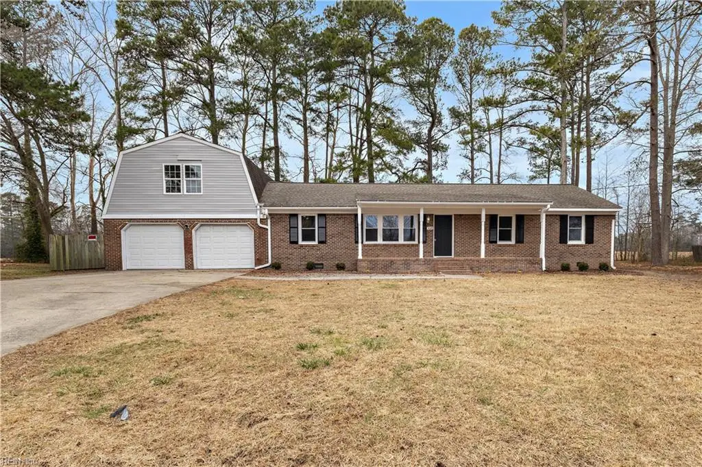 3025 Woodlawn Drive, Suffolk, VA 23434 - #1
