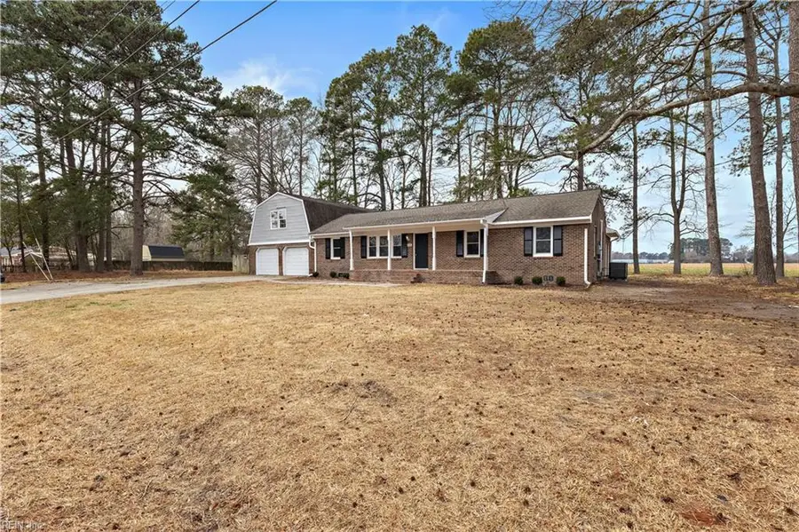 3025 Woodlawn Drive, Suffolk, VA 23434 - #2