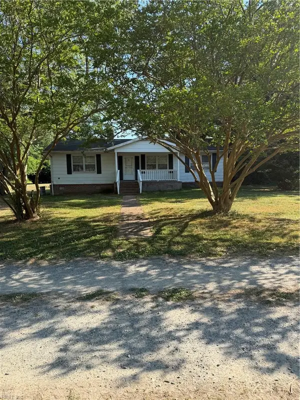 6748 Calhoun Street, Gloucester, VA 23061