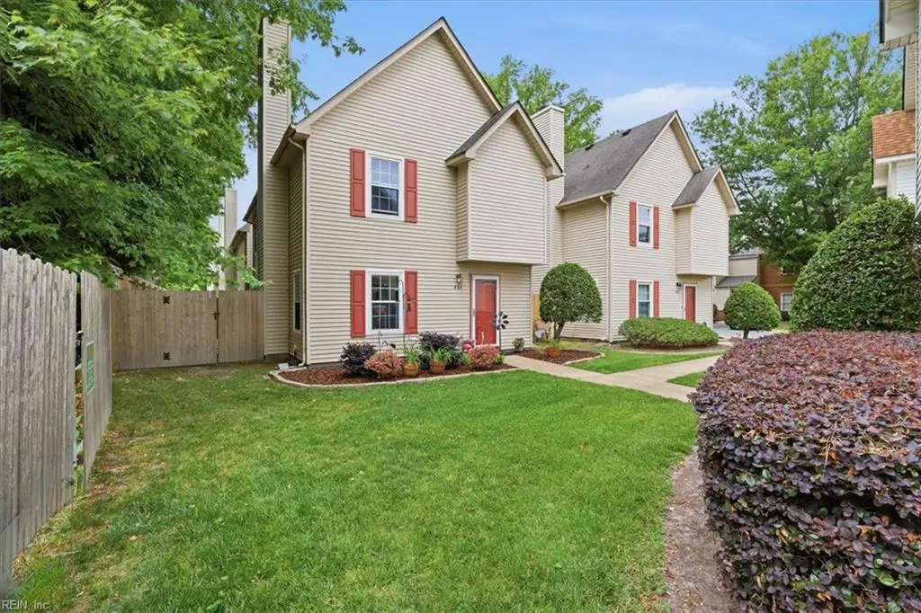 860 Gas Light Lane, Virginia Beach, VA 23462 - #1