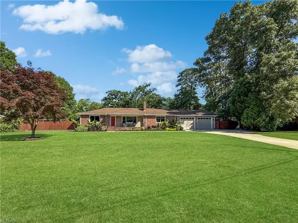 5221 Sweetbriar Circle, Portsmouth, VA 23703
