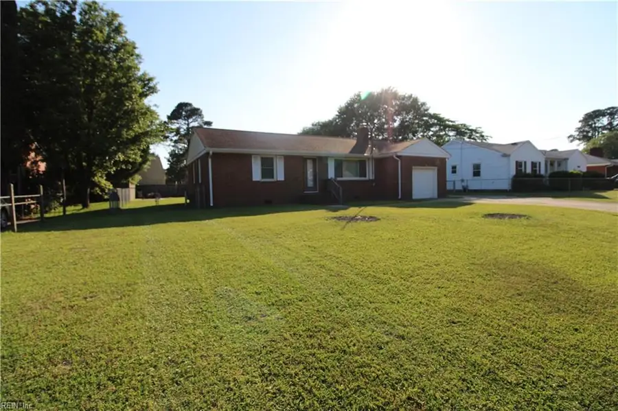 220 Charlotte Drive, Portsmouth, VA 23701 - #2