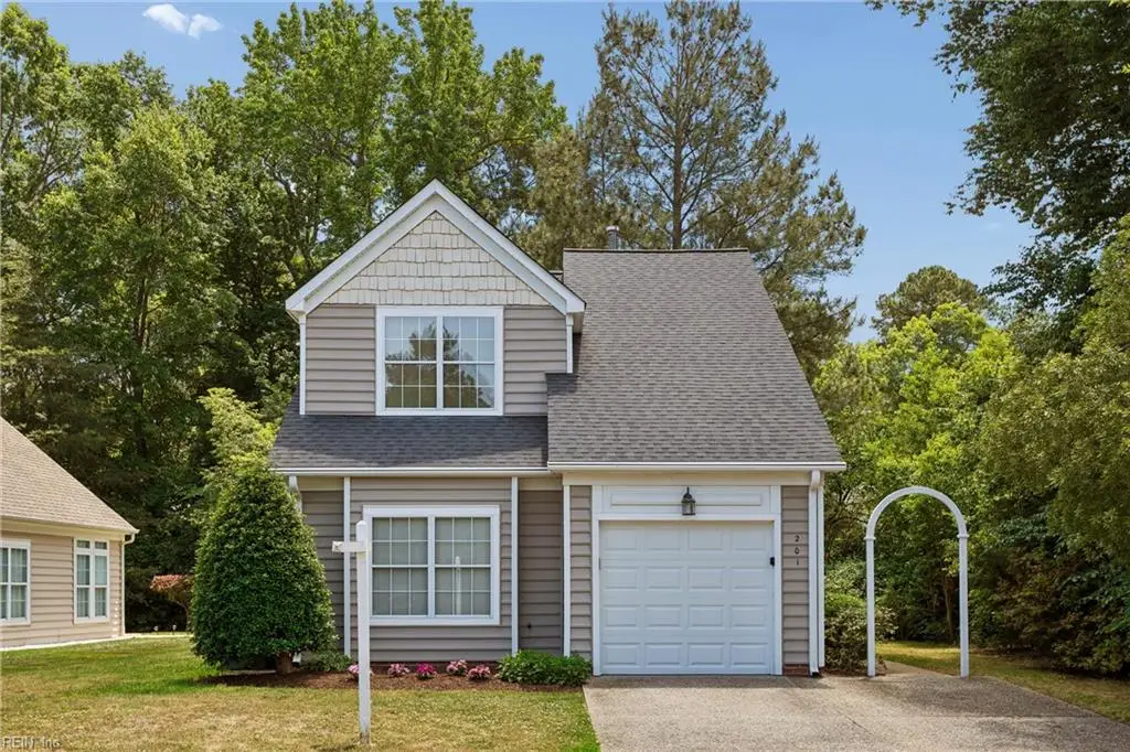 201 Trevor Trace, Yorktown, VA 23692 - #1