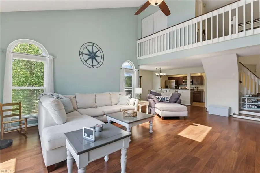 457 E Lake Circle, Chesapeake, VA 23322 - #3