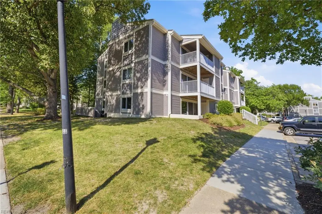 1001 Autumn Woods Lane #109, Virginia Beach, VA 23454 - #1