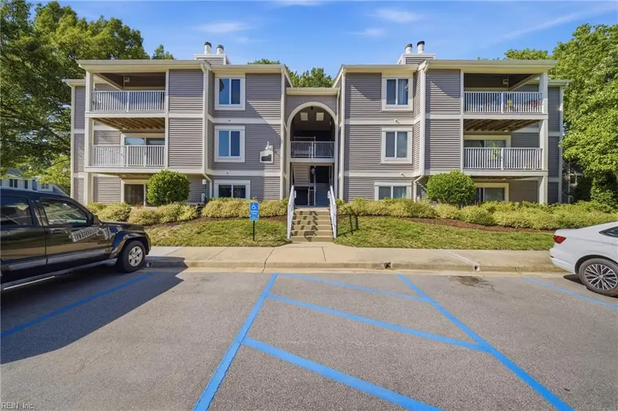 1001 Autumn Woods Lane #109, Virginia Beach, VA 23454 - #3