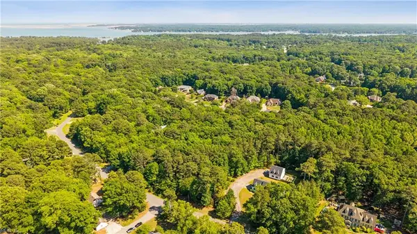 500 Railway Road, Yorktown, VA 23692