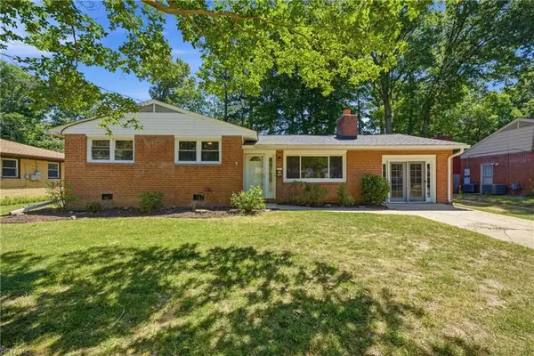 858 Catalina Drive, Newport News, VA 23608