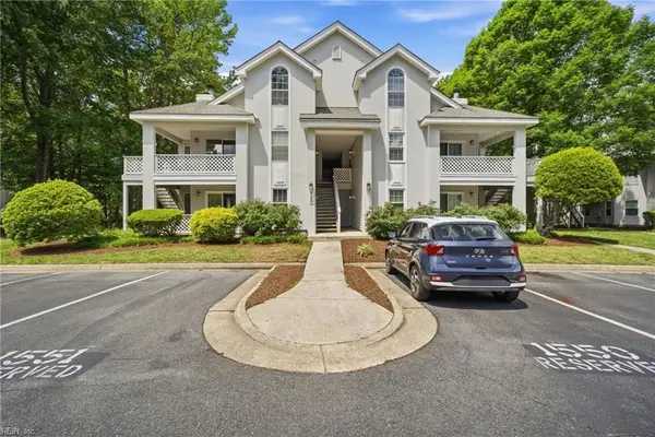 720 Inlet Quay #F, Chesapeake, VA 23320