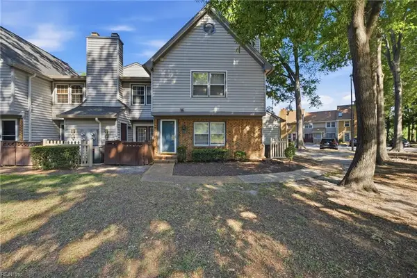 967 Saint Andrews Reach #D, Chesapeake, VA 23320