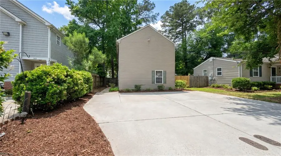 739 S Rosemont Road, Virginia Beach, VA 23452 - #2