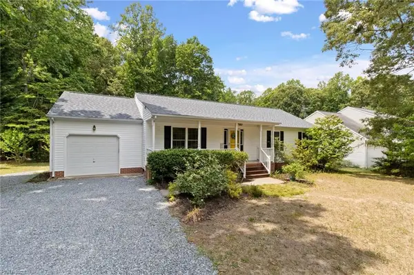 7383 Founders Mill Way E, Gloucester, VA 23061