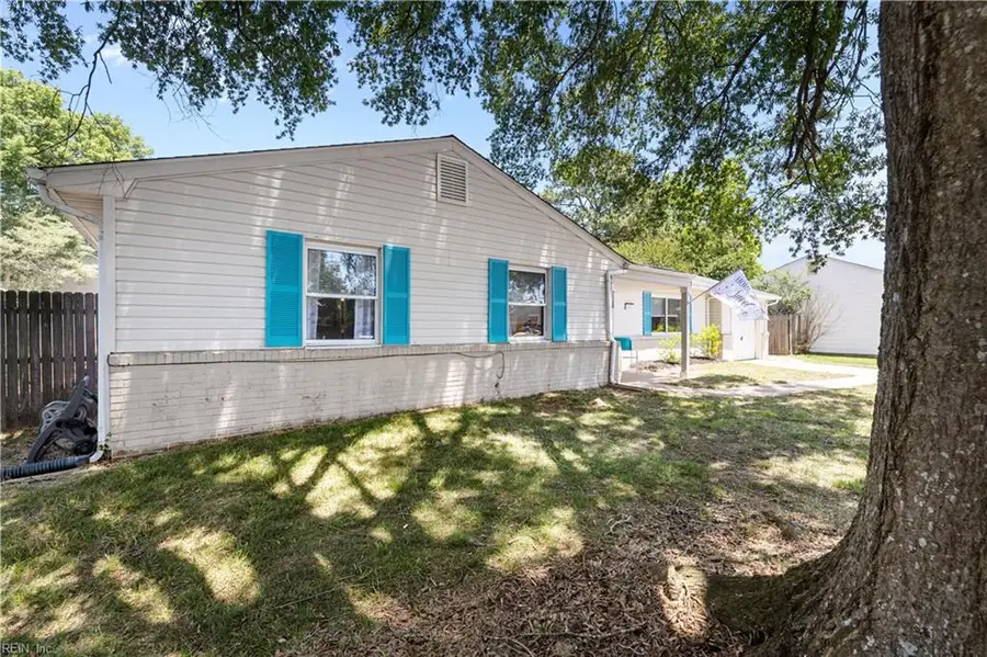3528 Plum Crescent, Virginia Beach, VA 23453 - #3