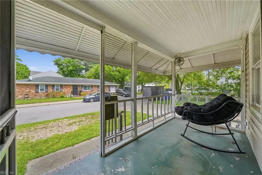 6113 Pamlico Circle, Norfolk, VA 23513 - #2