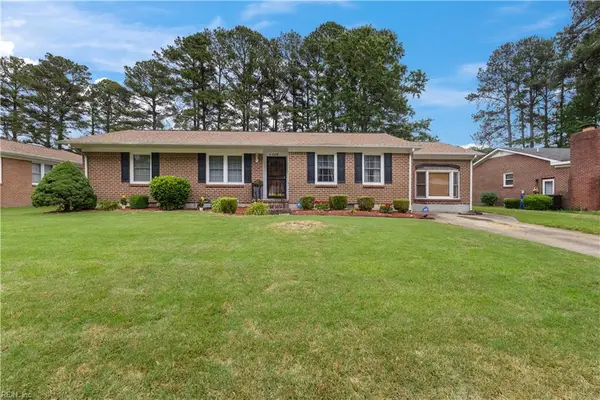 1116 Lakeview Drive, Portsmouth, VA 23701