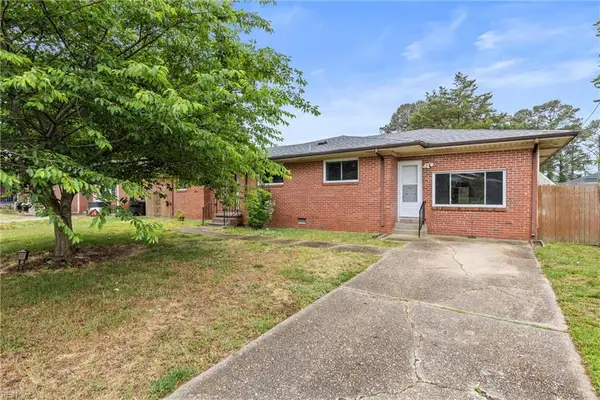 889 Hopwood Lane, Virginia Beach, VA 23455