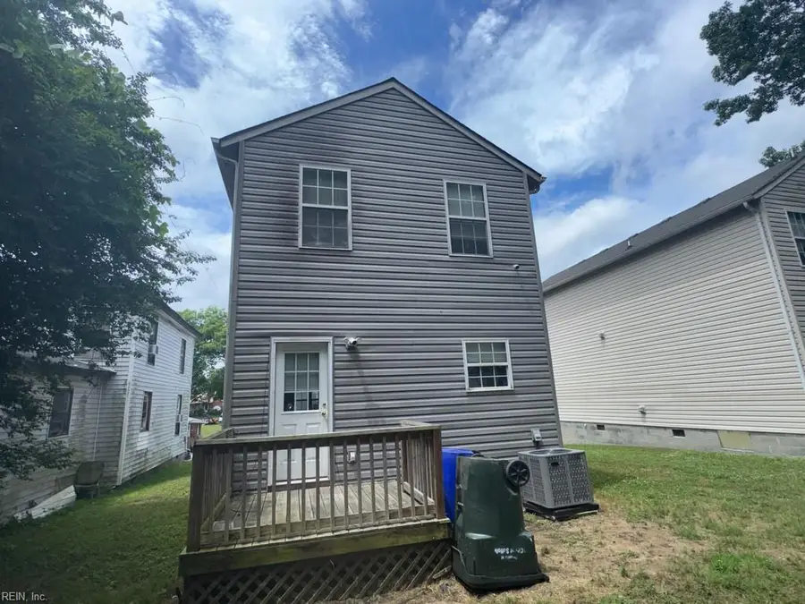 118 S Capital Street, Suffolk, VA 23434 - #2