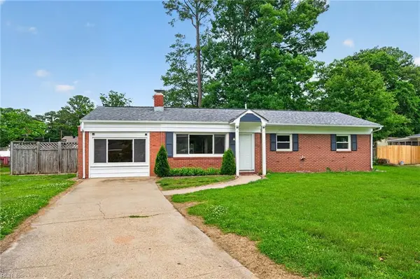 313 Sparrow Road, Chesapeake, VA 23325