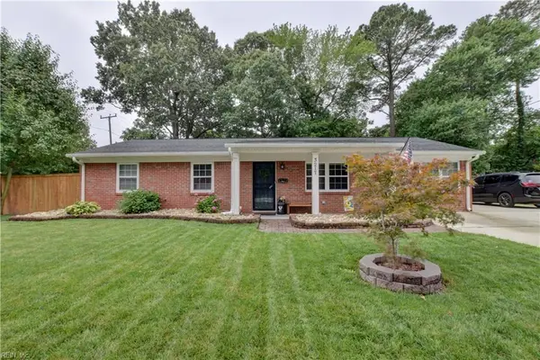 3217 Bow Creek Boulevard, Virginia Beach, VA 23452