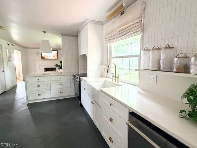 600 Hudgins Court, Virginia Beach, VA 23455 - #1