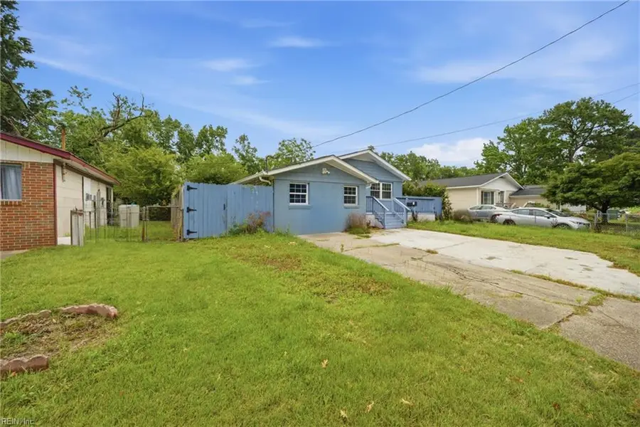 218 Bradford Avenue, Norfolk, VA 23505 - #2