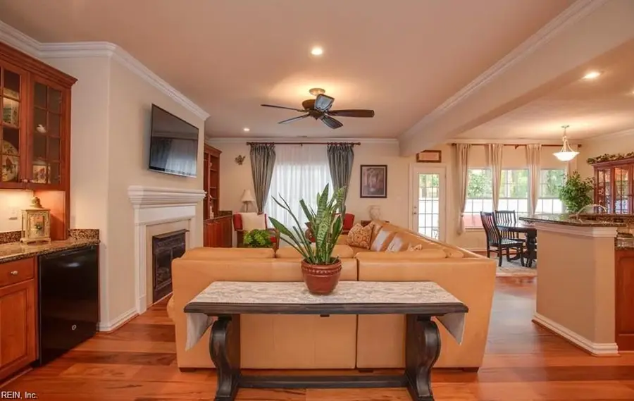 1032 Horton Place, Virginia Beach, VA 23454 - #3