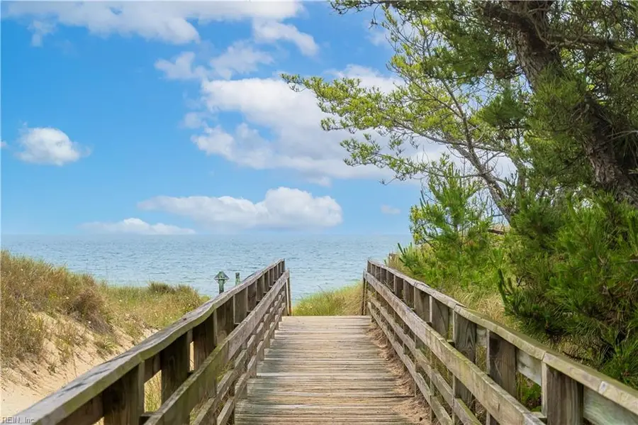 1600 E Ocean View Avenue #H, Norfolk, VA 23503 - #3
