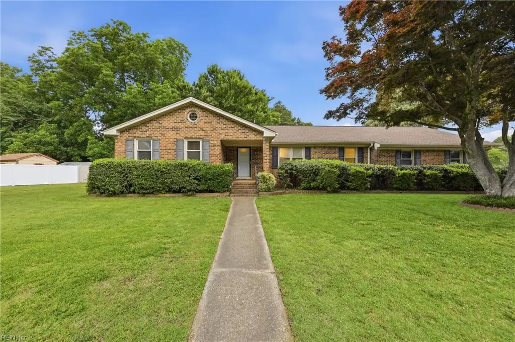 424 Rebel Road, Chesapeake, VA 23322 - #1