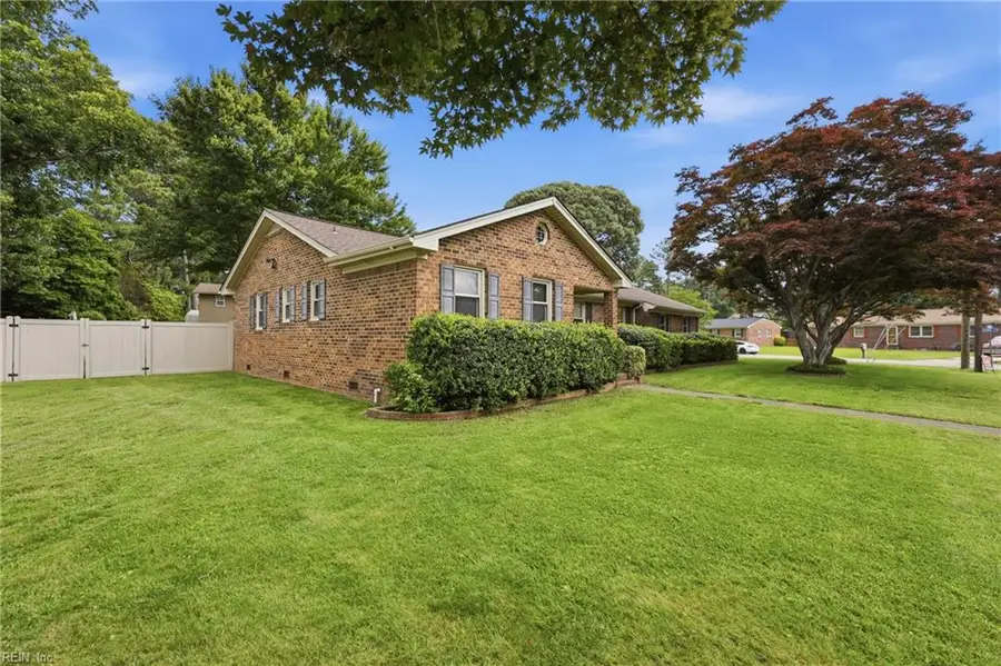 424 Rebel Road, Chesapeake, VA 23322 - #3