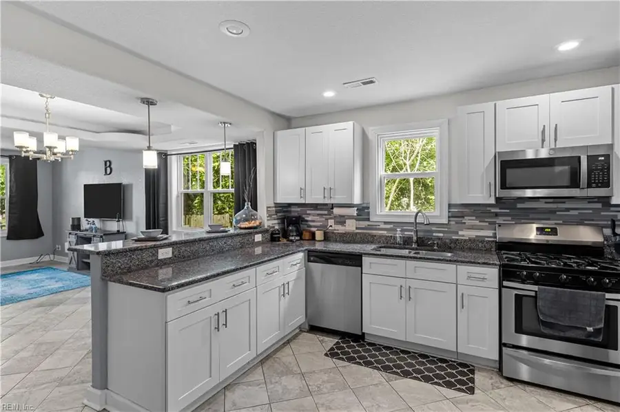 1035 Quail Street, Norfolk, VA 23513 - #3