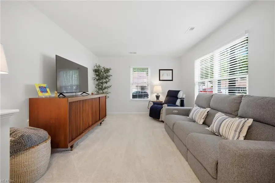 240 Seasons Trail, Newport News, VA 23602 - #2