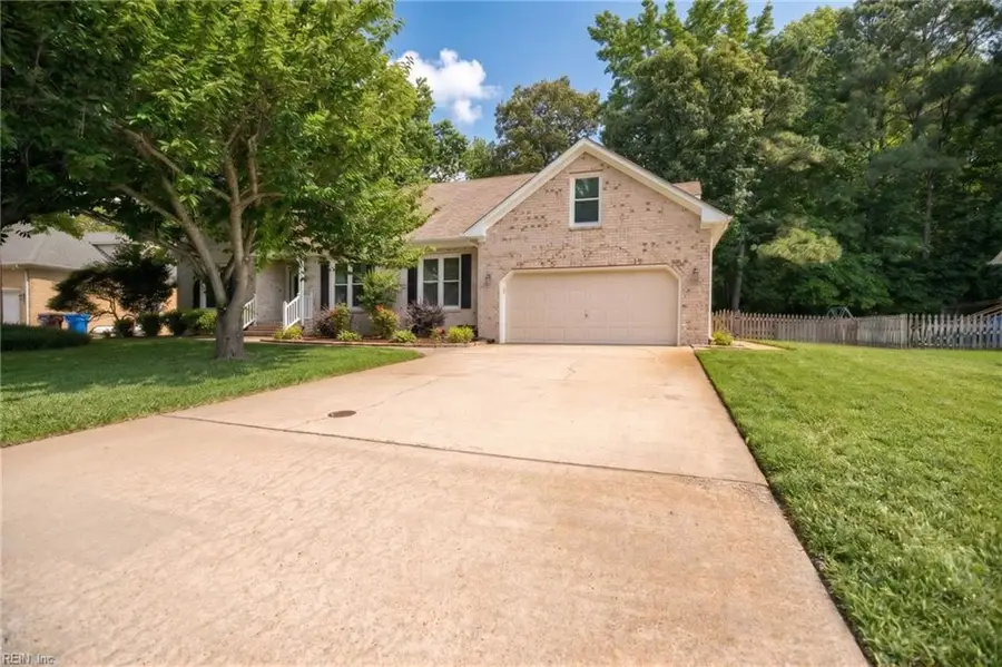 616 Royal Grant Drive, Chesapeake, VA 23322 - #3