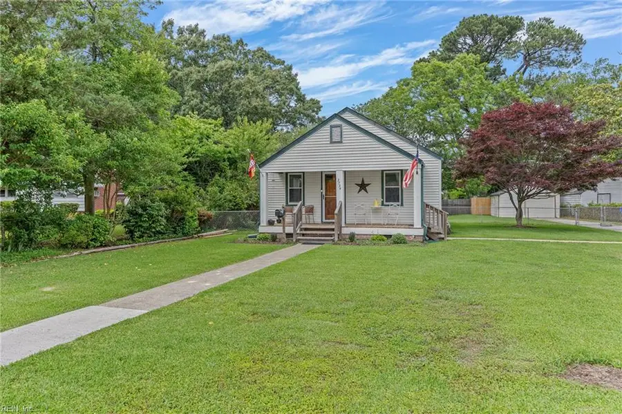 3734 Robin Hood Road, Norfolk, VA 23513 - #2