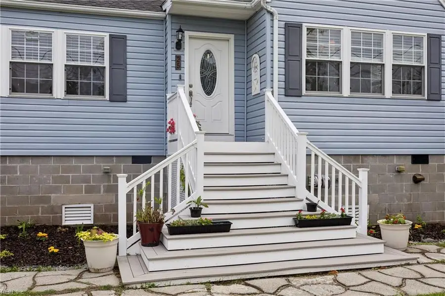 25 Lodge Road, Poquoson, VA 23662 - #2