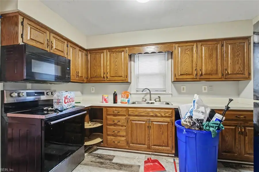 3586 Riverside Drive, Norfolk, VA 23503 - #3