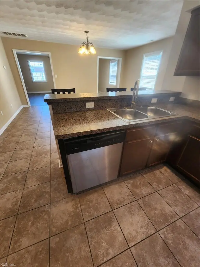 2404 Corprew Avenue, Norfolk, VA 23504 - #3