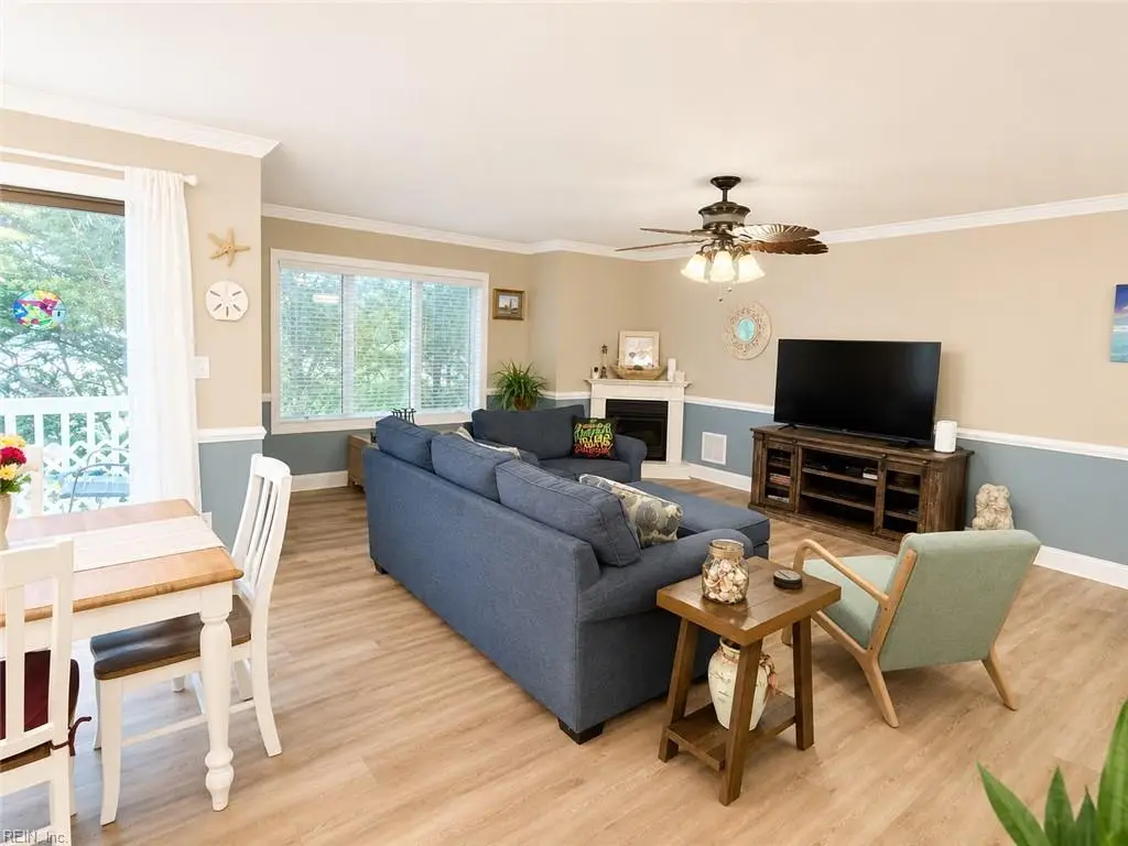 3 Harbor Watch Dr Drive #613, Chesapeake, VA 23320 - #1