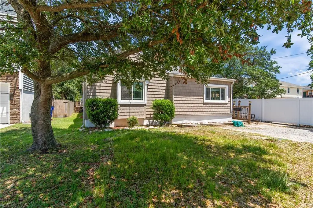 856 Little Bay Avenue, Norfolk, VA 23503 - #1