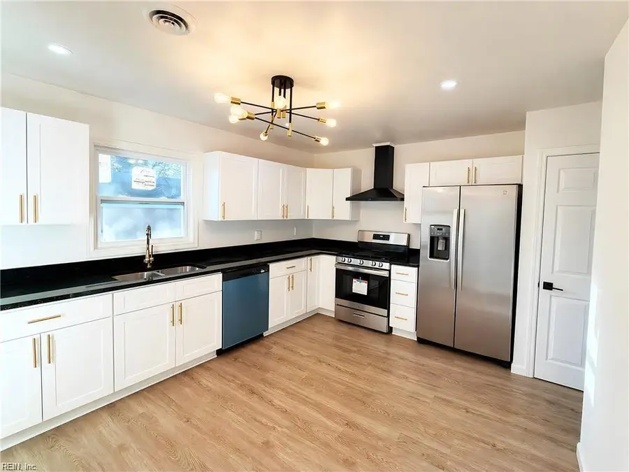 4111 Williamson Street, Chesapeake, VA 23324 - #3