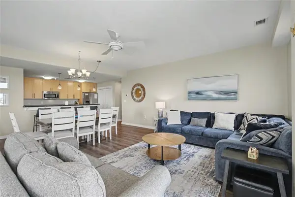 3738 Sandpiper Road #228B, Virginia Beach, VA 23456