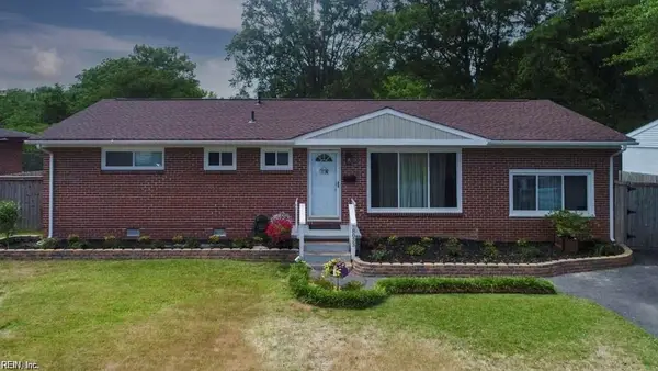 8033 Tarpon Place, Norfolk, VA 23518