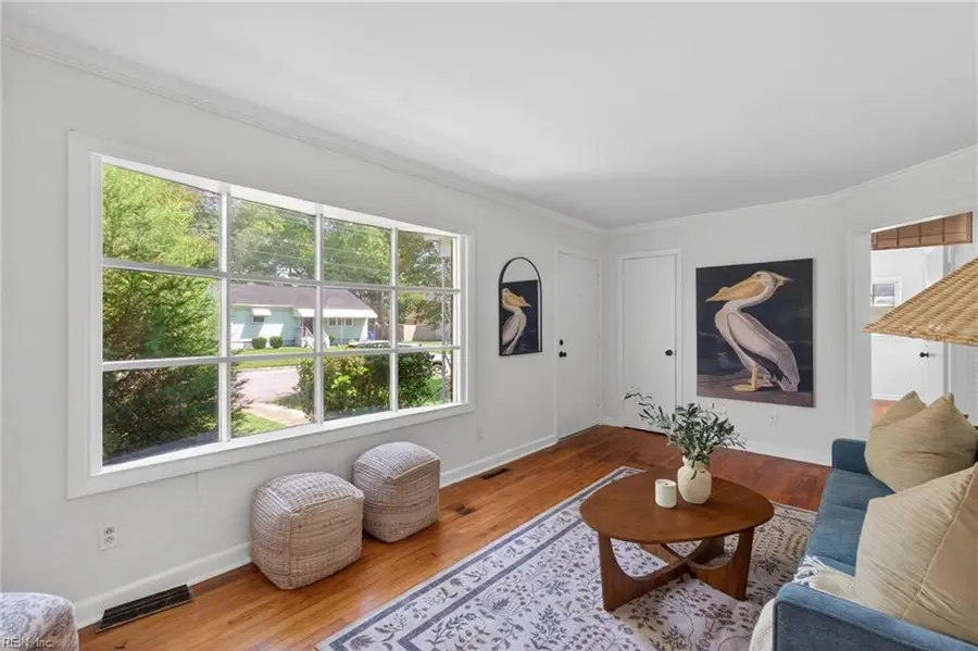 404 Eisenhower Circle, Portsmouth, VA 23701 - #3