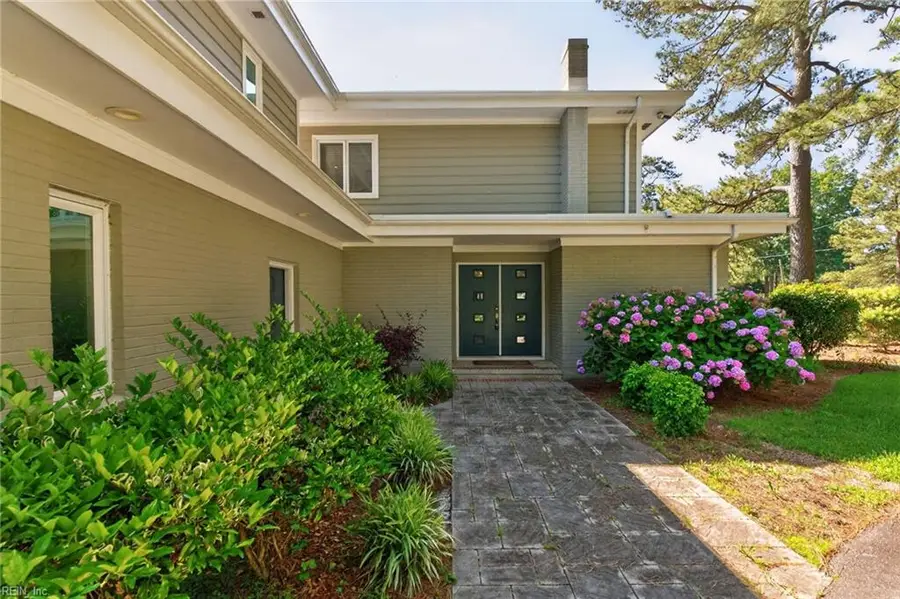 800 Oriole Drive, Virginia Beach, VA 23451 - #2