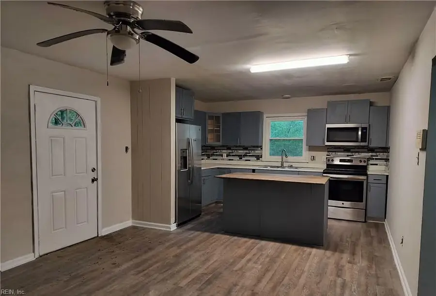 915 Harbour North Drive, Chesapeake, VA 23320 - #2
