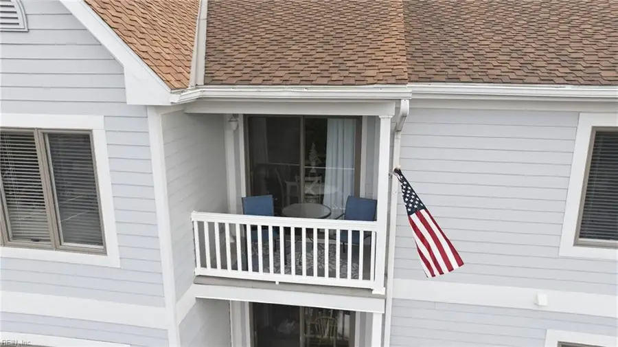 2 Harbor Watch Drive #718, Chesapeake, VA 23320 - #2