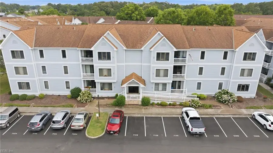 2 Harbor Watch Drive #718, Chesapeake, VA 23320 - #3
