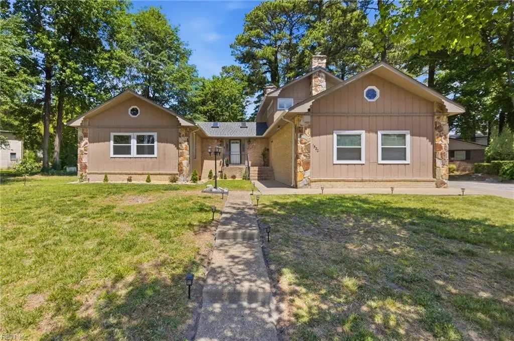1520 Carson Crescent E, Portsmouth, VA 23701 - #1