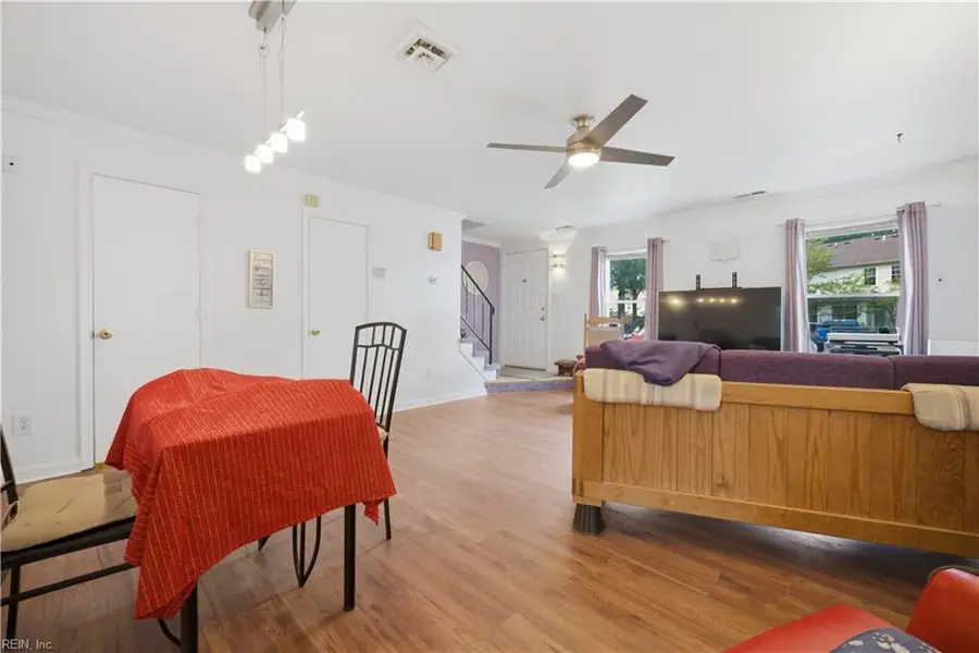 8 N Gawain Way, Hampton, VA 23669 - #3