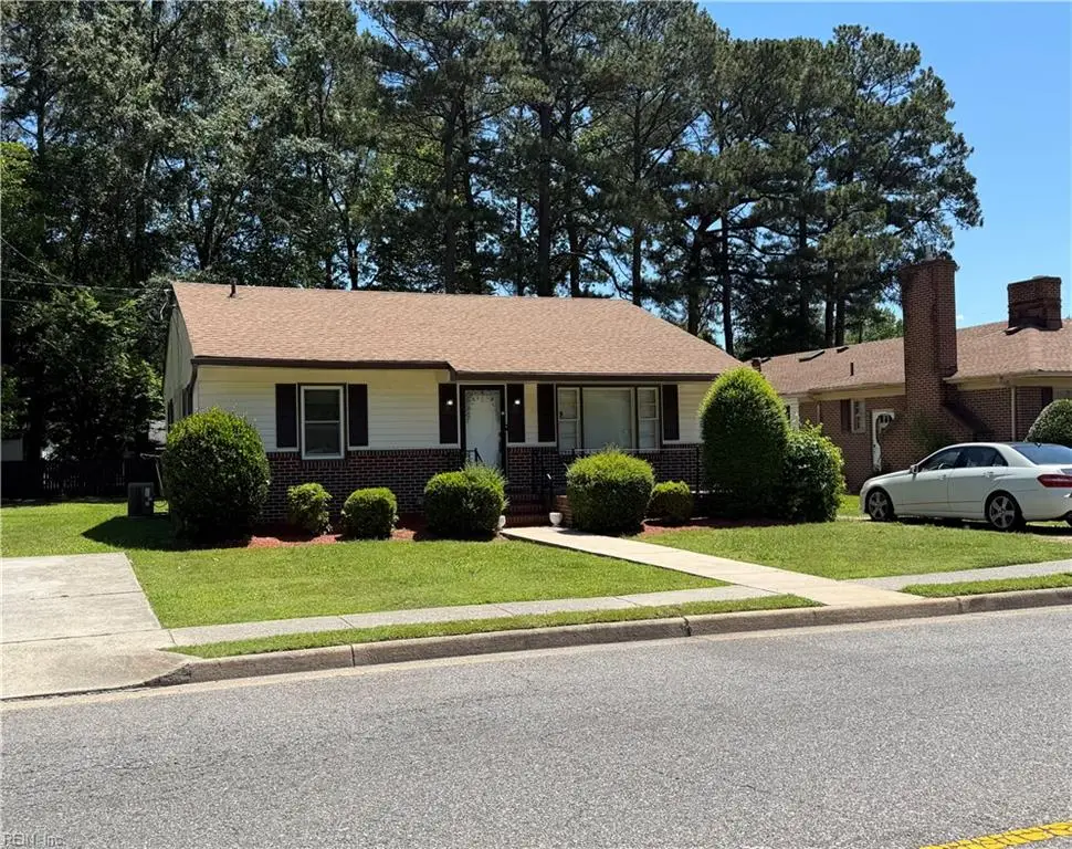 213 S College Drive, Franklin, VA 23851 - #1
